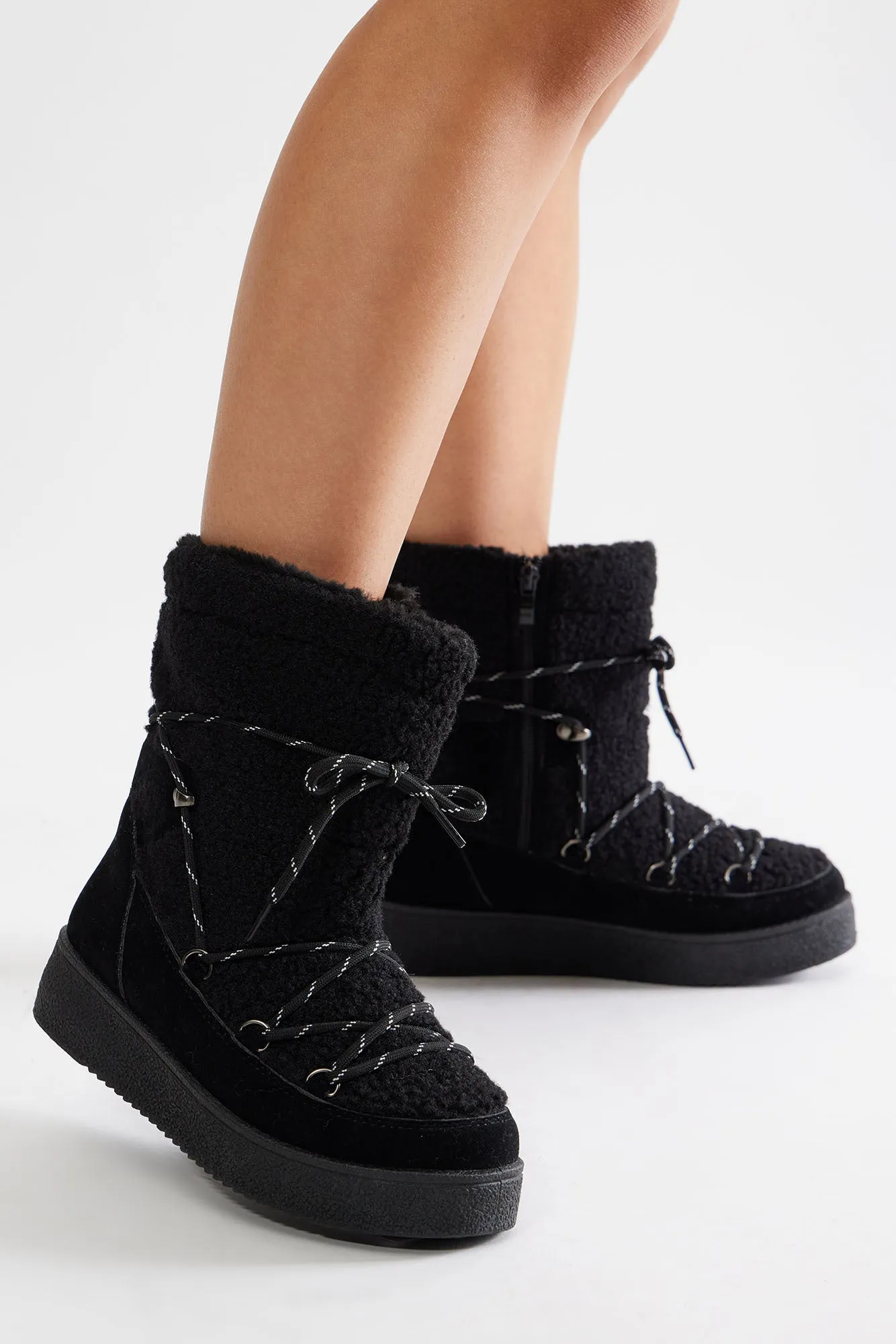 Alaska Platform Snow Booties - Black