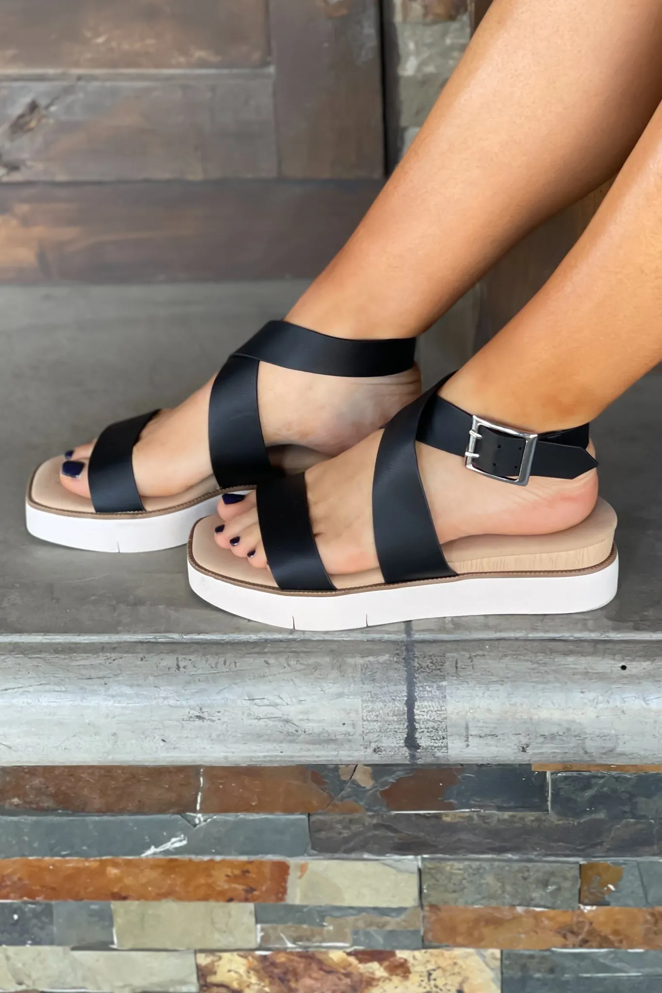 Willow Platform Sandals